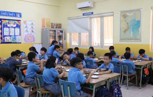 Sở GD-ĐT TPHCM yêu cầu các trường báo cáo khẩn tình hình bữa ăn bán trú