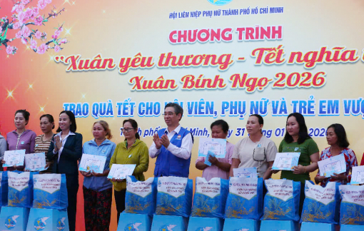 Mang xuân yêu thương đến với phụ nữ, trẻ em khó khăn