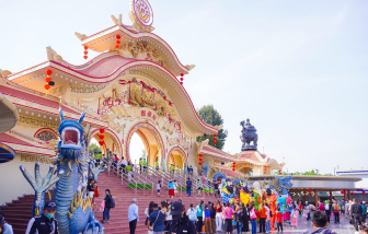 Điểm hẹn du xuân “Tết người Việt - Ký ức trăm năm” tại TPHCM