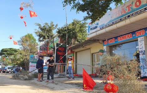 Đôi vợ chồng bị điện giật khi dựng cây nêu đón tết