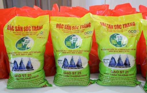 ST25 tiếp tục được chọn là gạo ngon nhất thế giới