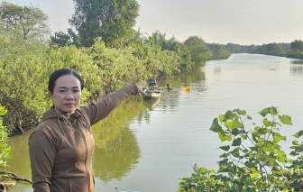 Phụ nữ vùng Miệt Thứ làm giàu từ nghề nuôi hải sản