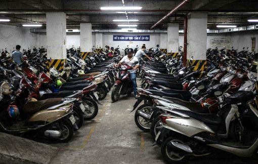 Bãi giữ xe bóc trần văn hóa chung cư