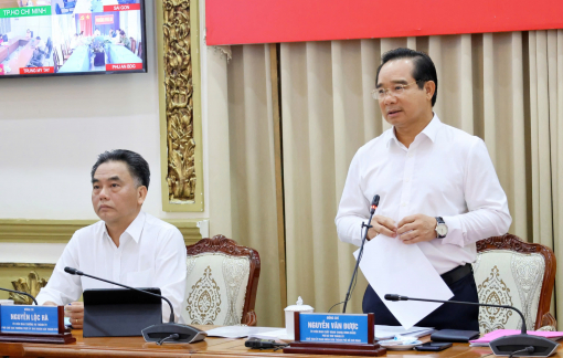 Đầu năm, TPHCM bàn giải pháp tăng trưởng kinh tế và chăm lo tết cho người dân trọn vẹn