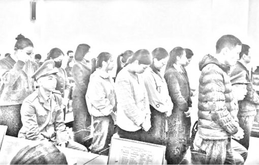 Thủ đoạn tinh vi của "bà trùm" buôn lậu vàng: Cắt nhỏ, xóa ký hiệu để phù phép nguồn gốc