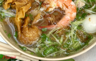 Hủ tiếu cô Hương- quán trứ danh núp hẻm