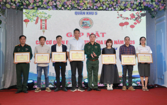 Quân khu 5 khen thưởng nhiều tập thể, cá nhân báo chí có thành tích xuất sắc