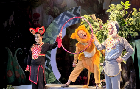 Mùa kịch tết đông vui hiếm thấy