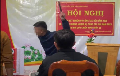 Làm rõ vụ việc một người đàn ông gây rối cuộc họp của chi bộ thôn