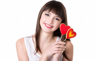 Nhà có... hai người chồng