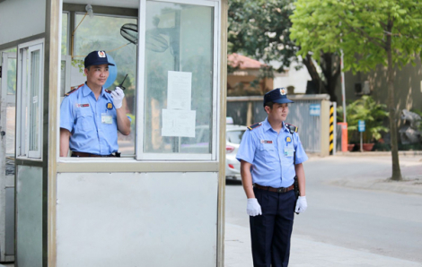 Thước đo văn minh từ cách ứng xử với cô lao công, anh bảo vệ, người giữ xe