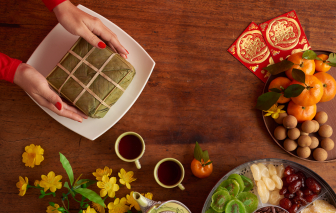 Đặt cơm cúng ngày tết là không thành kính?