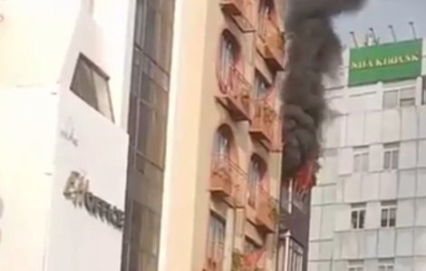 Cháy nhà 5 tầng ở đường Hồ Hảo Hớn, TPHCM