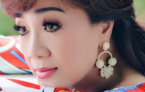 NSƯT Phương Hồng Thủy nhớ những ngày đi diễn xa mua gạo, thắng mỡ... gửi về nhà ăn tết