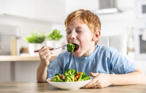 Phát hiện quan trọng về tác động của chế độ ăn chay đối với trẻ em
