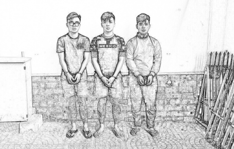 Tạt sơn thuê vào nhà "con nợ", 3 thanh niên bị bắt