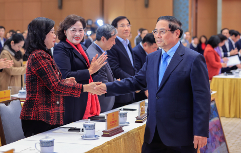 Thủ tướng: Số hóa tạo đà - Xanh hóa lan tỏa - Doanh nghiệp bứt phá - Đất nước vươn xa