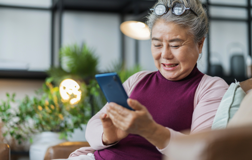 Tết chưa tới, nhà đã thành kho hàng vì mẹ mê mua sắm online