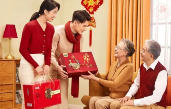 Quà tết của ba mẹ tôi thành trò cười của gia đình chồng