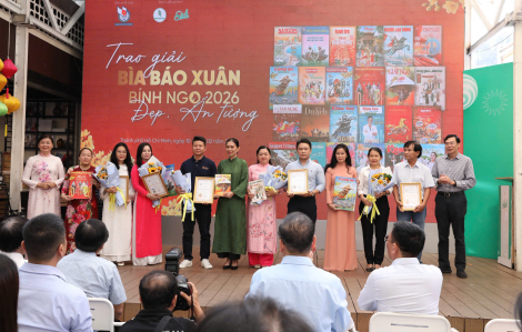 Báo Phụ Nữ TPHCM nhận giải Ba cuộc bình chọn Bìa báo Xuân Bính Ngọ 2026