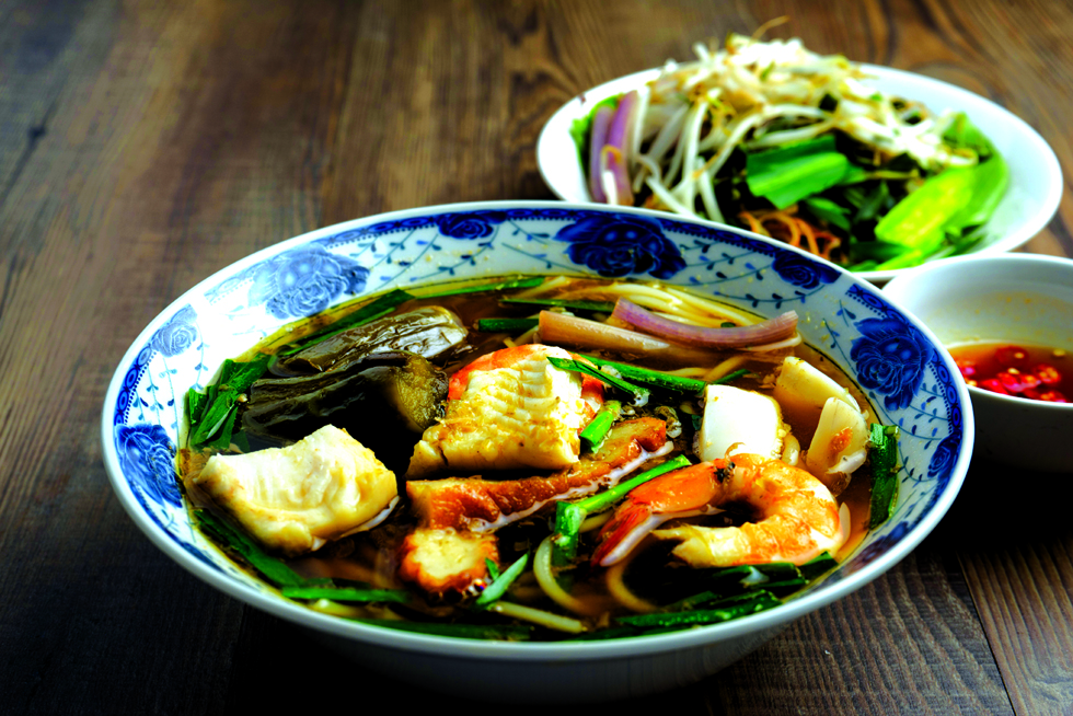 Bún mắm - món ăn “nặng mùi”  mà gây thương nhớ cho biết bao người con Việt