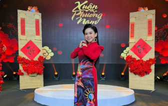 Bình Tinh đưa con theo diễn tết để hiểu nghề của gia đình