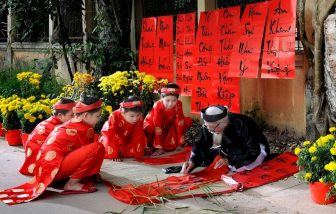 Tết Bính Ngọ khai bút ra sao để học hành tấn tới, tiền tài hanh thông?