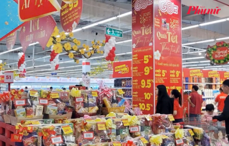 Sôi động thị trường giỏ quà tết 2026 ở TPHCM