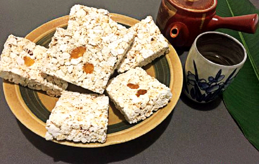 Tết làm bánh cốm sữa