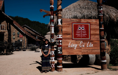 Tết, vào làng Cù Lần tìm bình yên