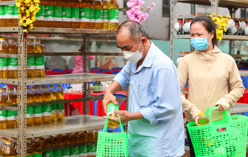 Chợ quê “0 đồng” ấm lòng người khó