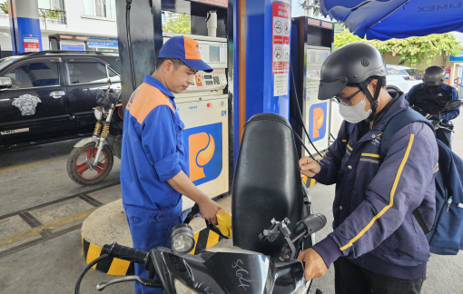 Giá xăng dầu tăng thêm từ 10 - hơn 400 đồng/lít