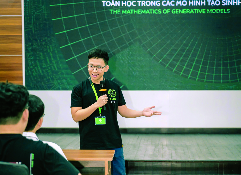 Tiến sĩ Cấn Trần Thành Trung đã quyết định trở về Việt Nam để tiếp tục những dự án còn dang dở và theo đuổi hoài bão giáo dục đã ấp ủ từ sớm