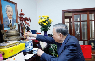 Tổng bí thư Tô Lâm dâng hương tưởng niệm Thủ tướng Phạm Văn Đồng