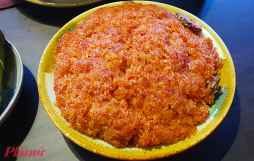 Mùng Một tết, đãi cả nhà món xôi gấc lấy hên