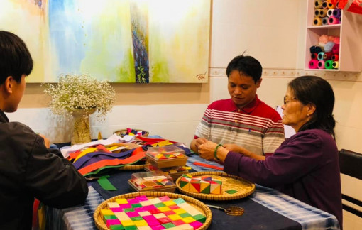 Vì sao tết là một liệu pháp tinh thần đặc biệt?