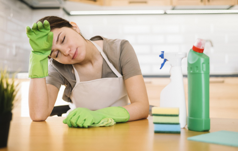 Mệt mỏi vì tết nào chồng cũng đem bạn về nhậu từ giao thừa đến hết mùng