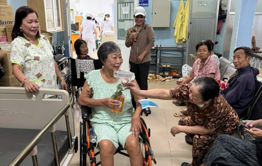 Tết trong bệnh viện: Khi yêu thương là liều thuốc quý nhất