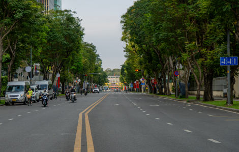 Sáng mùng Một tết Bính Ngọ thanh bình tại TPHCM