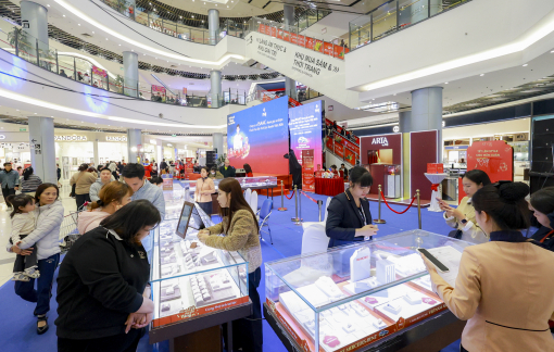 Rước lộc Thần Tài cùng PNJ với cơ hội sở hữu xe Mercedes-Benz