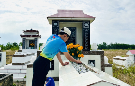 Cùng con dọn dẹp, trang trí 'nhà' của tổ tiên