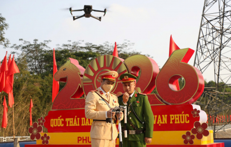 Công an Hà Nội dùng flycam giám sát, điều tiết giao thông