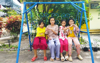 Đung đưa từng nhịp xích đu