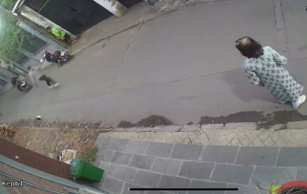 Thanh niên tẩm xăng đốt bạn làm ăn chung rồi tiếp tục dùng dao truy sát nạn nhân