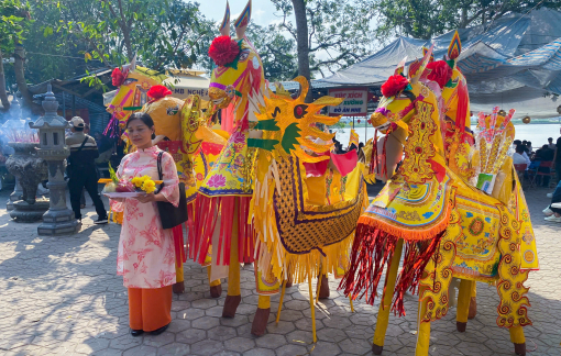 Đốt ngựa giấy cầu tài lộc