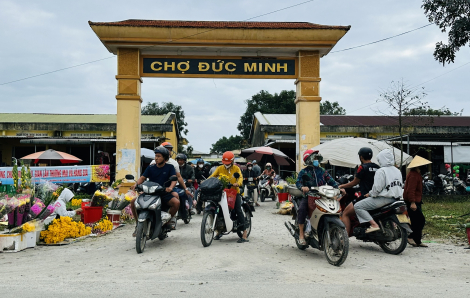 Chợ quê đầu năm