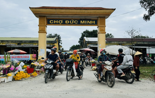 Chợ quê đầu năm