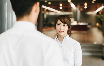 Tinh tế - mỹ phẩm đắt giá của phụ nữ