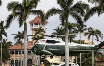 Mật vụ Mỹ bắn chết thanh niên mang vũ khí xâm nhập dinh thự Tổng thống Trump