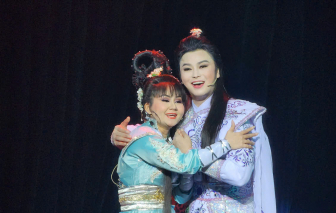 ‘Phúc Lộc Thọ’ khai diễn cải lương đầu năm Bính Ngọ